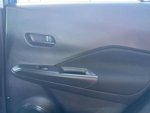 Certified 2025 Nissan Kicks Play S image 15