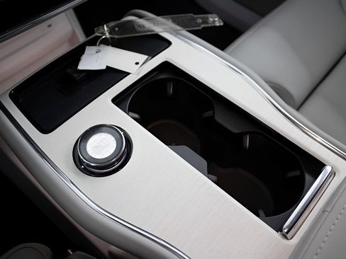 New 2025 Volvo EX90 Ultra image 21