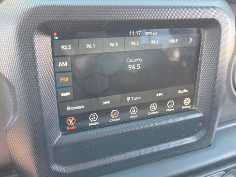 Used 2022 Jeep Gladiator Sport AWD/4WD image 23