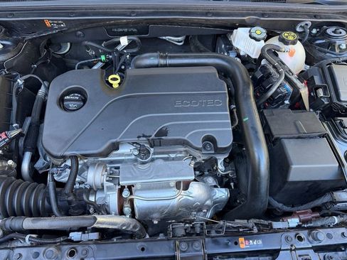 Used 2024 Chevrolet Malibu LT FWD image 29
