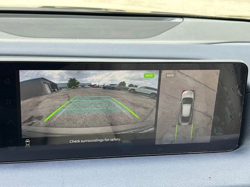 New 2026 Nissan Sentra SL FWD image 10