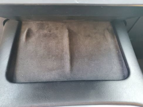 Used 2025 Tesla Model Y Long Range image 27