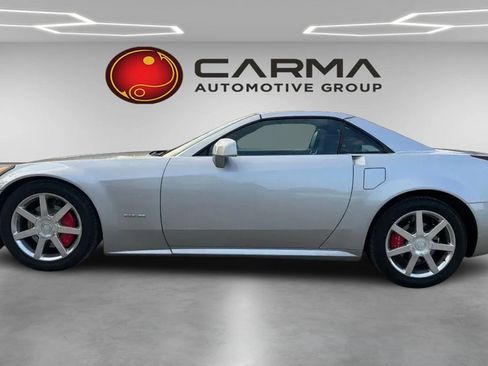 Used 2004 Cadillac XLR RWD image 2