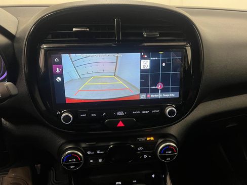 Used 2023 Kia Soul S FWD image 37