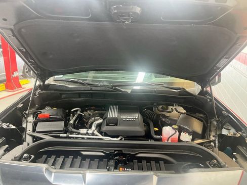 Used 2024 GMC Sierra 1500 AT4 w/ Technology Package image 31