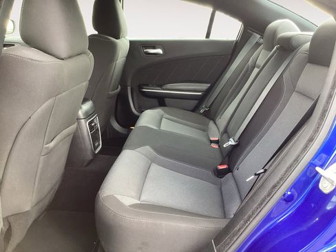Used 2020 Dodge Charger SXT RWD image 25