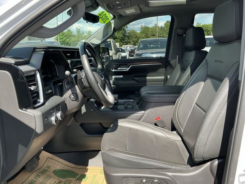 Used 2024 GMC Sierra 1500 Denali w/ Denali Reserve Package AWD/4WD image 15