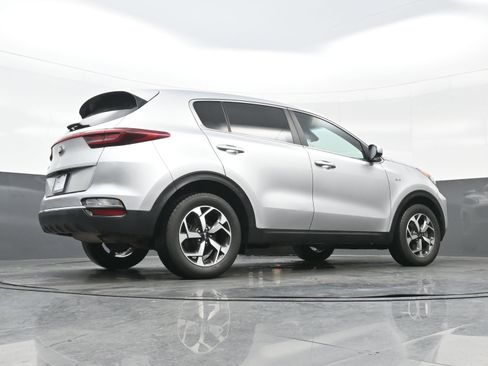 Used 2022 Kia Sportage LX image 31