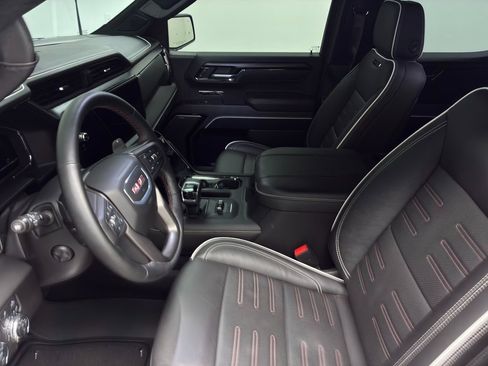 Used 2025 GMC Sierra 1500 AT4X image 24