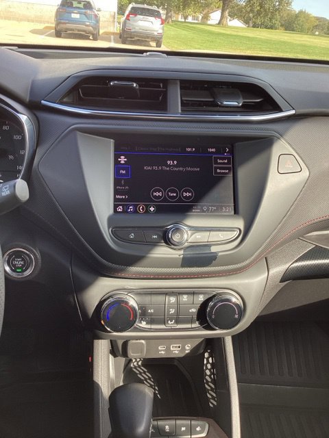 Used 2023 Chevrolet TrailBlazer RS FWD image 12