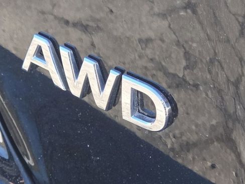 Used 2023 INFINITI Q50 Luxe image 5