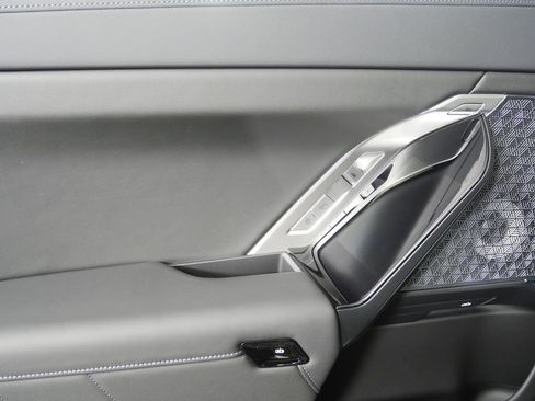 New 2026 BMW 760i xDrive w/ Executive Package image 12