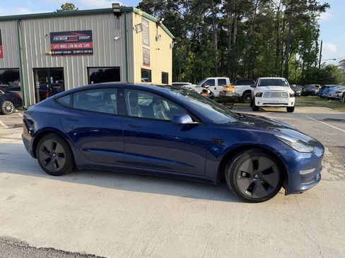 Used 2021 Tesla Model 3 Standard Range Plus image 26