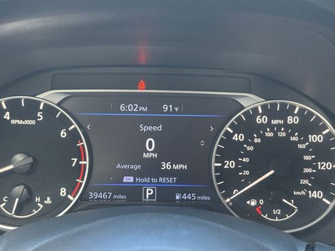 Used 2025 Nissan Altima 2.5 SV FWD image 35