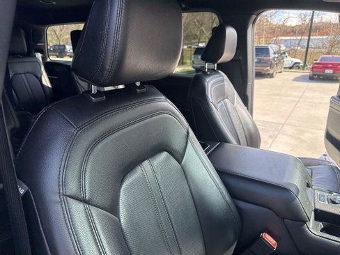 Used 2021 Ford Expedition Limited image 40