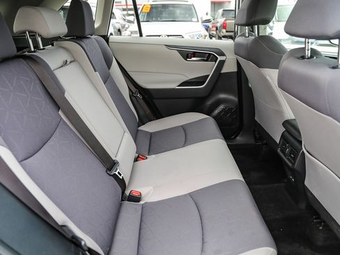 Certified 2025 Toyota RAV4 XLE w/ Convenience Package AWD/4WD image 17