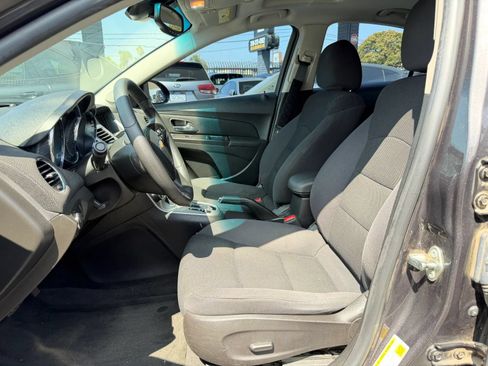 Used 2015 Chevrolet Cruze LT w/ Sun And Sound Package FWD image 28