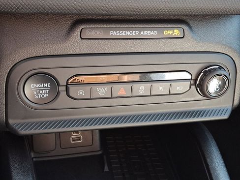 Certified 2025 Ford Bronco Sport Outer Banks w/ Outer Banks Tech Package+ image 16