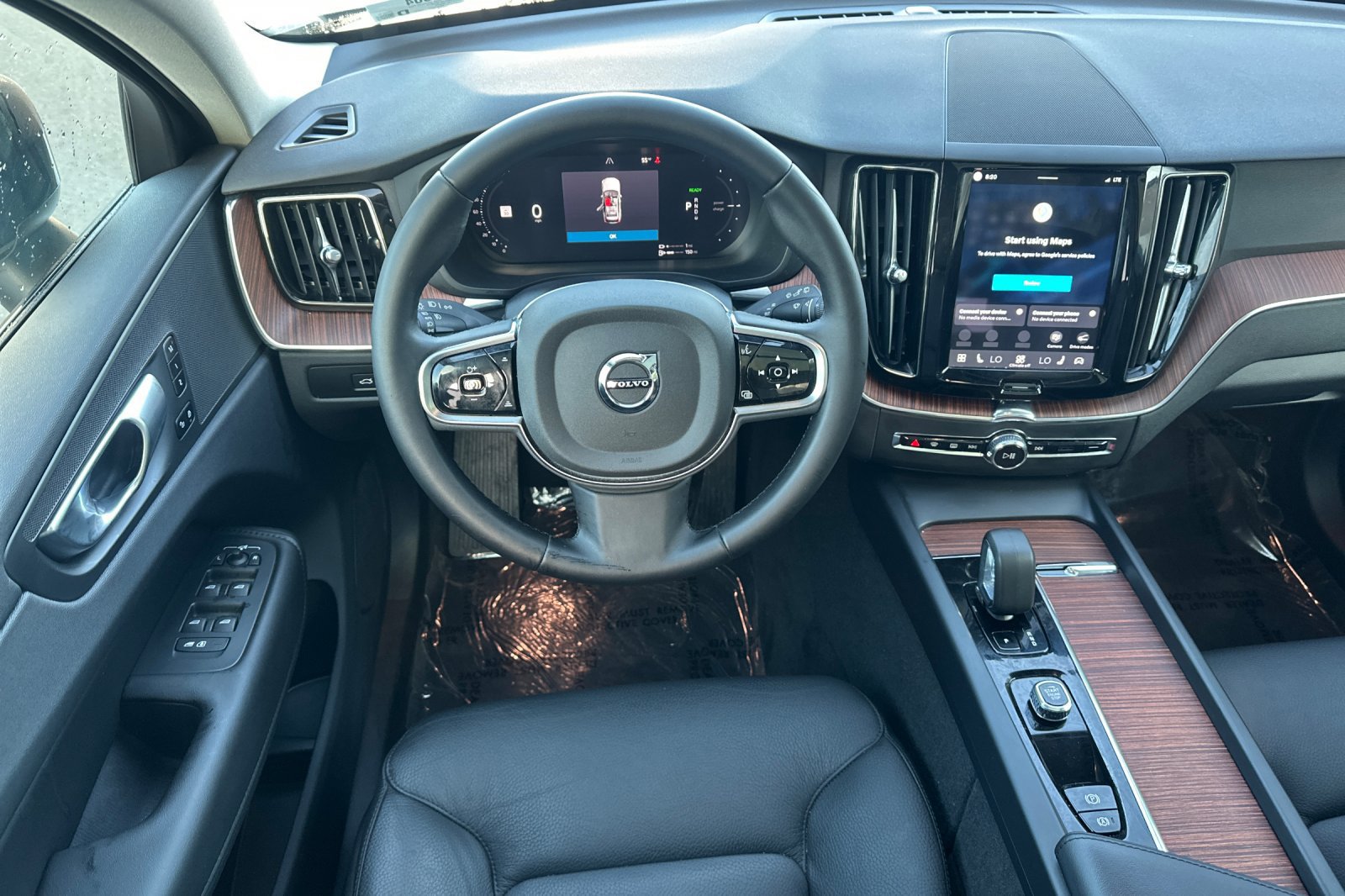 Certified 2024 Volvo XC60 T8 Plus AWD/4WD image 17