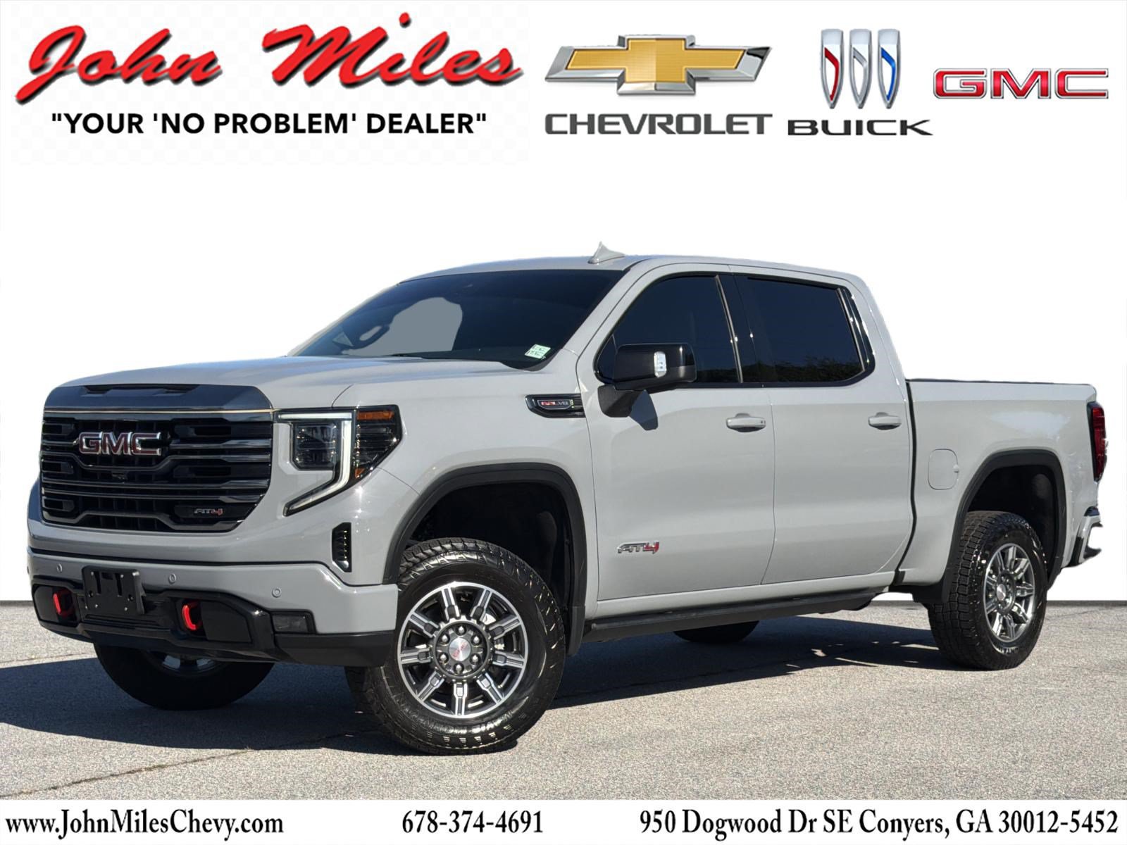 Used 2024 GMC Sierra 1500 AT4 w/ AT4 Preferred Package AWD/4WD image 1