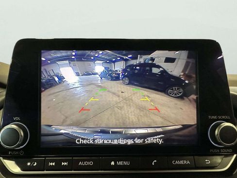 Used 2022 Nissan Rogue SV AWD/4WD image 35