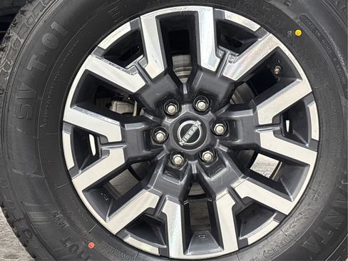 Used 2022 Nissan Frontier SV image 31