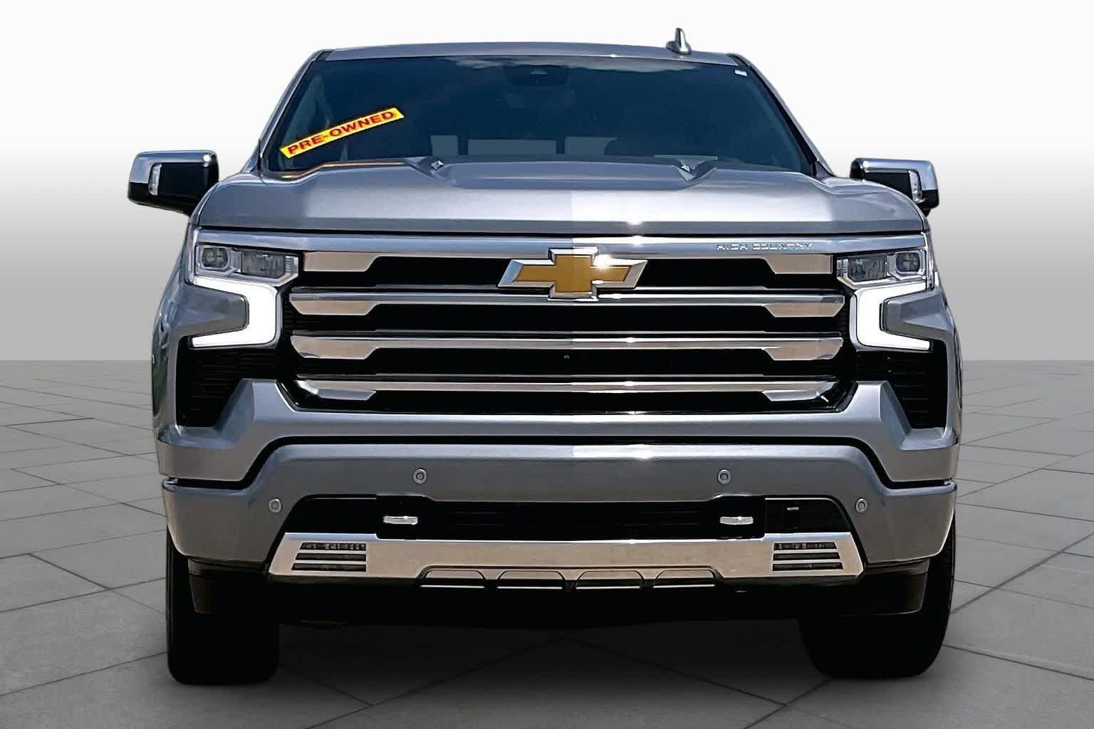 Used 2023 Chevrolet Silverado 1500 High Country w/ High Country Premium Package AWD/4WD image 7