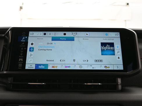 Used 2025 Jeep Wrangler Unlimited Rubicon image 32