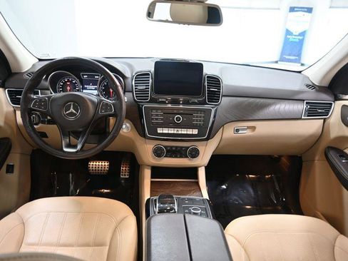 Used 2019 Mercedes-Benz GLE 400 4MATIC w/ Premium 1 Package image 14
