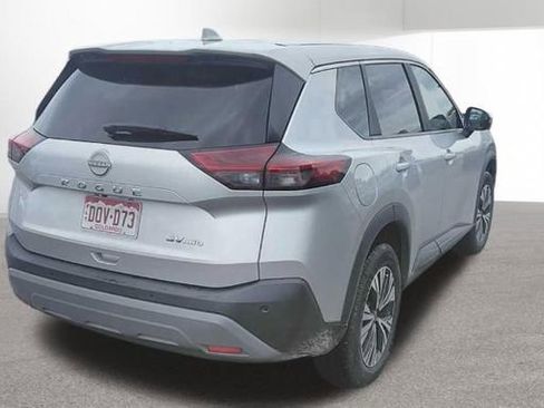Used 2023 Nissan Rogue SV AWD/4WD image 2
