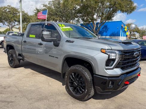 Used 2026 Chevrolet Silverado 2500 LTZ w/ LTZ Plus Package image 9