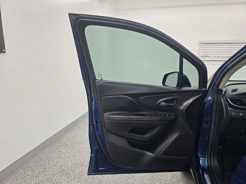 Used 2020 Buick Encore Preferred FWD image 20