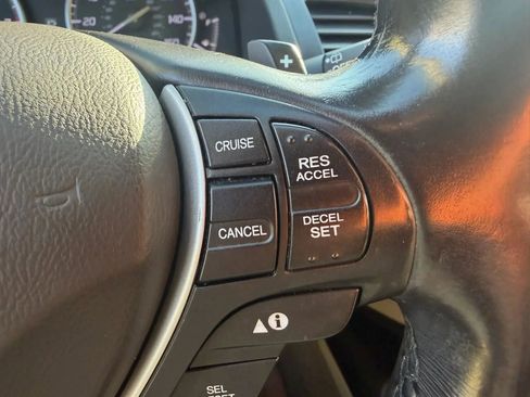 Used 2017 Acura RDX AWD image 15