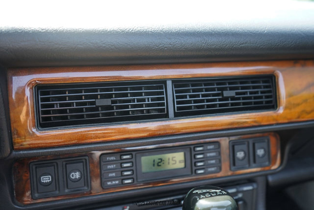 Used 1994 Jaguar XJS 4.0 Convertible RWD image 37