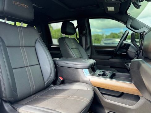 Used 2025 Chevrolet Silverado 2500 High Country w/ High Country Premium Package AWD/4WD image 11