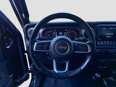 Used 2020 Jeep Wrangler Unlimited Rubicon w/ Dual Top Group image 37