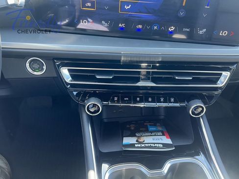 New 2026 Chevrolet Traverse LT w/ LPO, Floor Liner Package AWD/4WD image 8