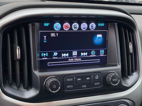 Used 2018 Chevrolet Colorado LT w/ LT Convenience Package image 18