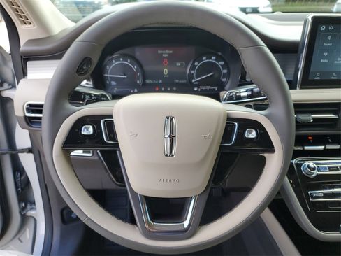 Certified 2022 Lincoln Corsair FWD w/ Equipment Group 101A image 21