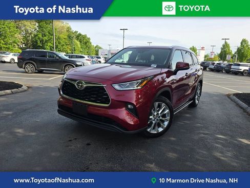 Used 2021 Toyota Highlander Limited AWD/4WD image 1