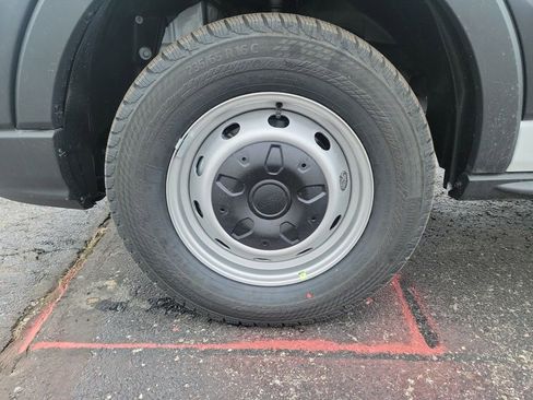 New 2025 Ford Transit 250 148 Medium Roof image 27