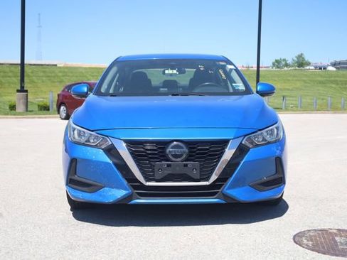 Used 2020 Nissan Sentra SV FWD image 2