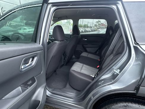 New 2026 Nissan Rogue SV FWD image 9