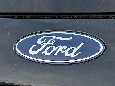 Used 2025 Ford Expedition Active AWD/4WD image 29