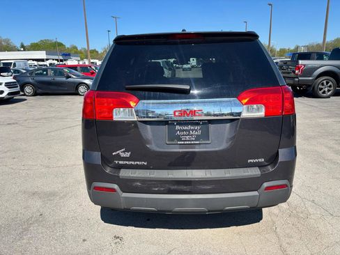 Used 2013 GMC Terrain SLE image 4