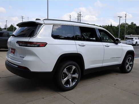 New 2025 Jeep Grand Cherokee L Limited image 8