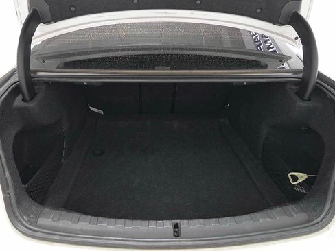 Used 2019 BMW 330i Sedan w/ Convenience Package RWD image 12
