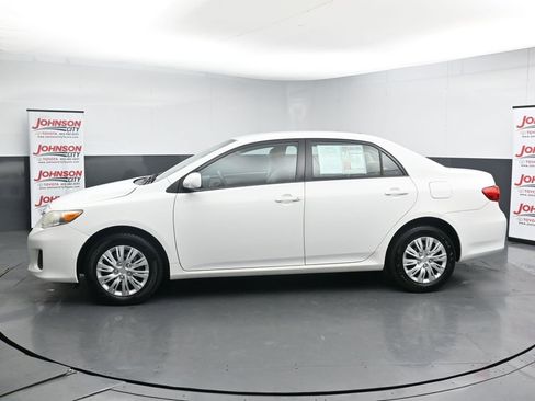 Used 2011 Toyota Corolla LE image 5