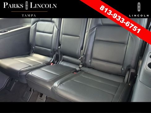 Certified 2025 Lincoln Navigator Reserve AWD/4WD image 15