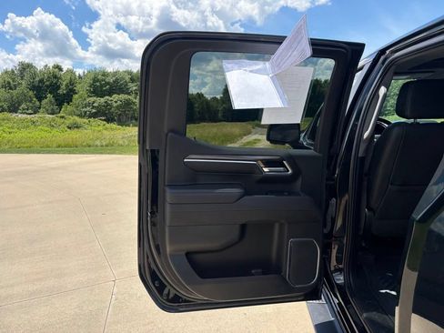 Used 2022 Chevrolet Silverado 1500 LT Trail Boss w/ LT Trail Boss Premium Package AWD/4WD image 53